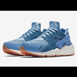💙Nike Denim Huarache Sneakers💙